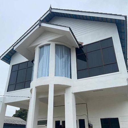 Tbj Homestay Wakaf Bharu Exterior foto