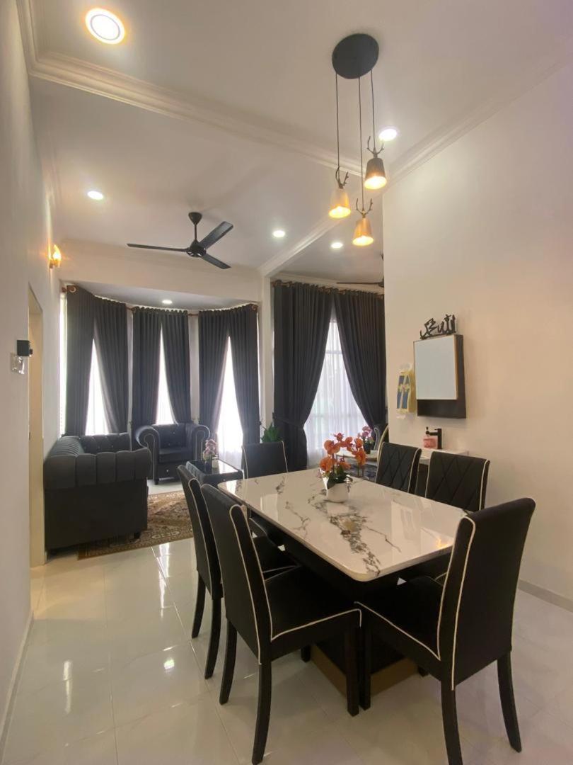 Tbj Homestay Wakaf Bharu Exterior foto