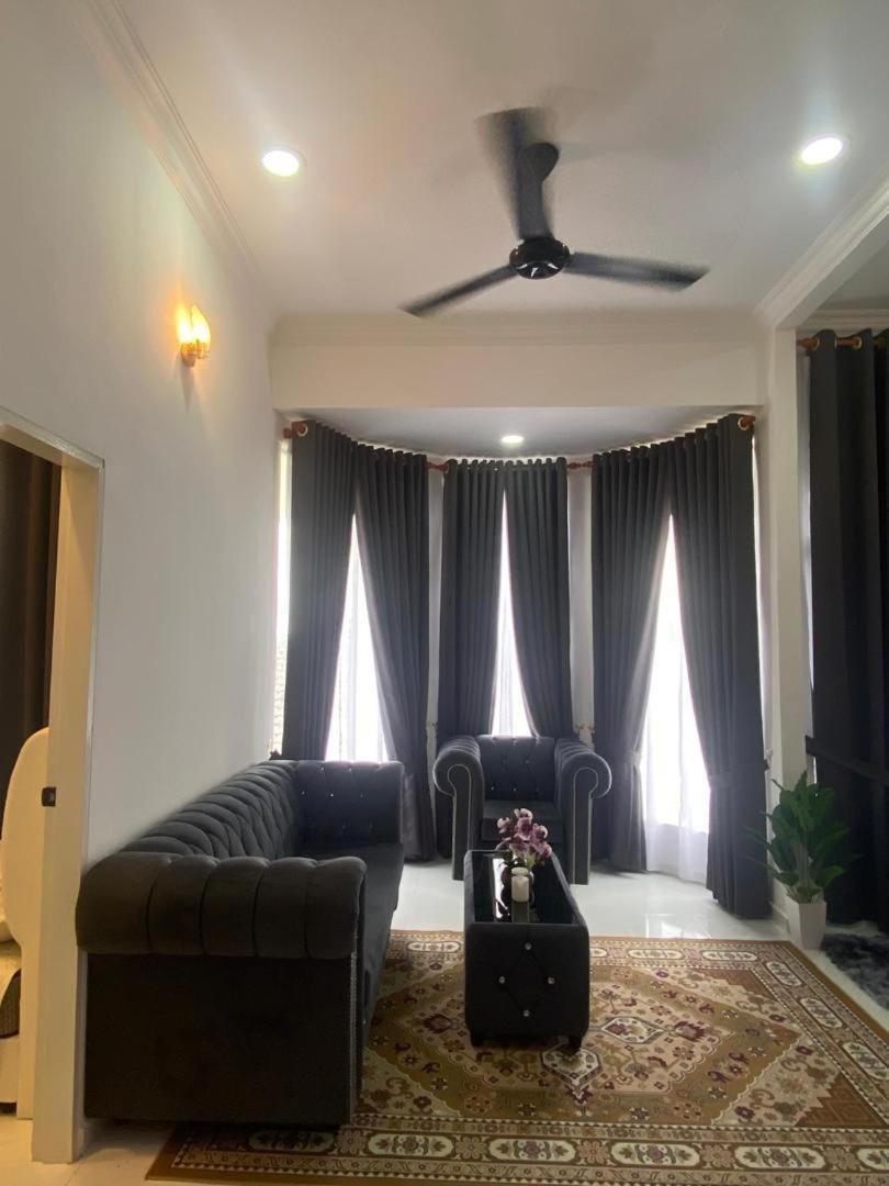 Tbj Homestay Wakaf Bharu Exterior foto